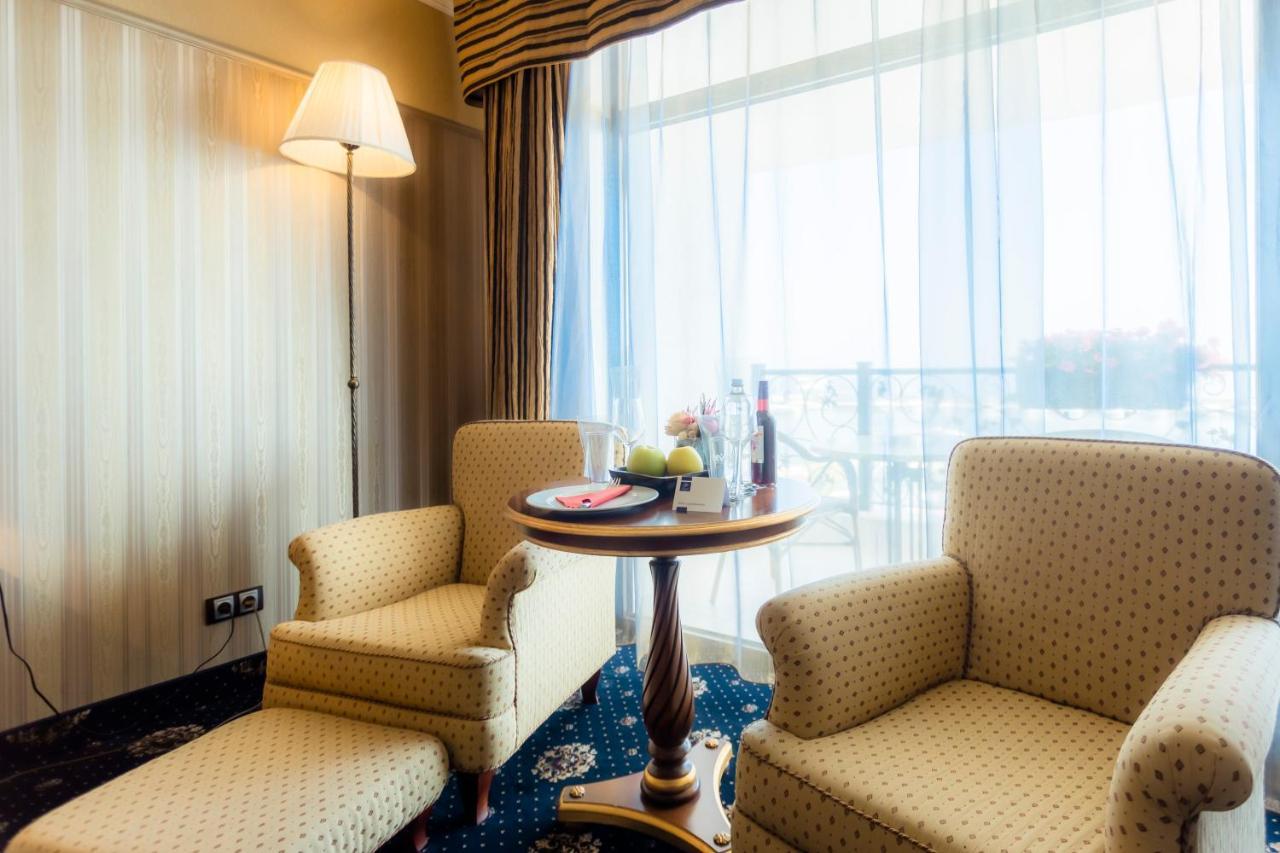 Hotel Palace Marina Dinevi Sveti Vlas Extérieur photo