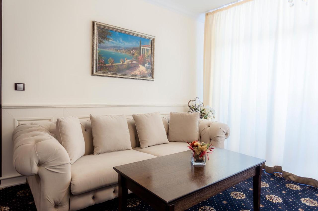 Hotel Palace Marina Dinevi Sveti Vlas Extérieur photo