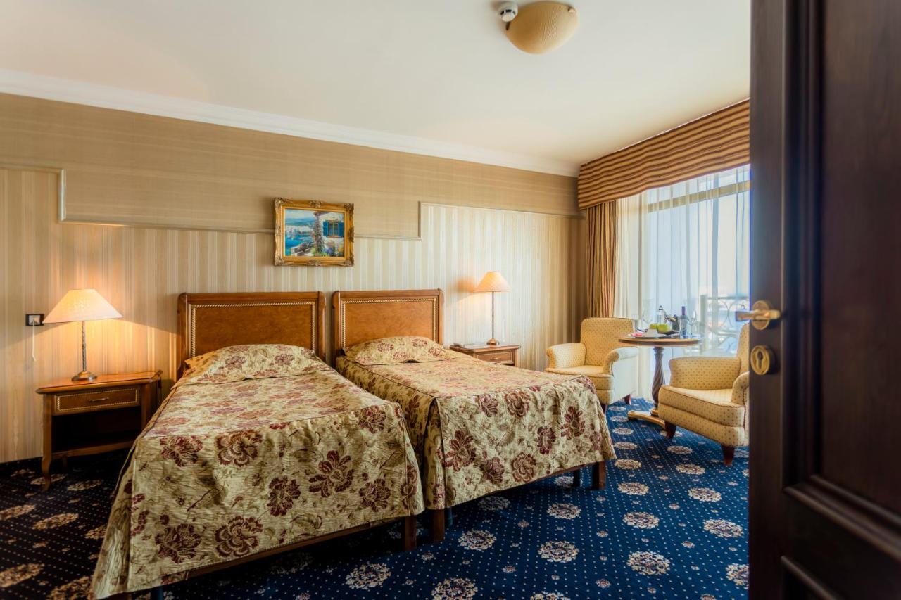 Hotel Palace Marina Dinevi Sveti Vlas Extérieur photo