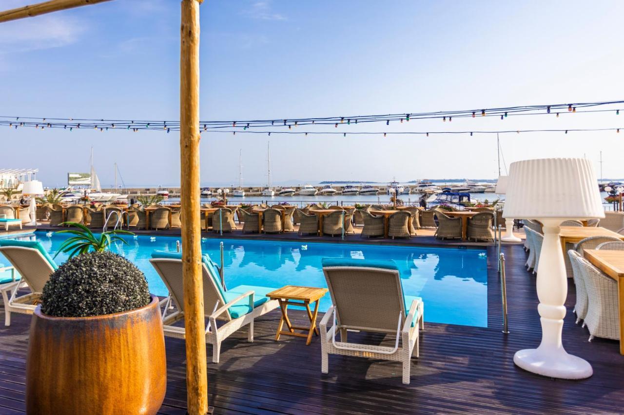 Hotel Palace Marina Dinevi Sveti Vlas Extérieur photo