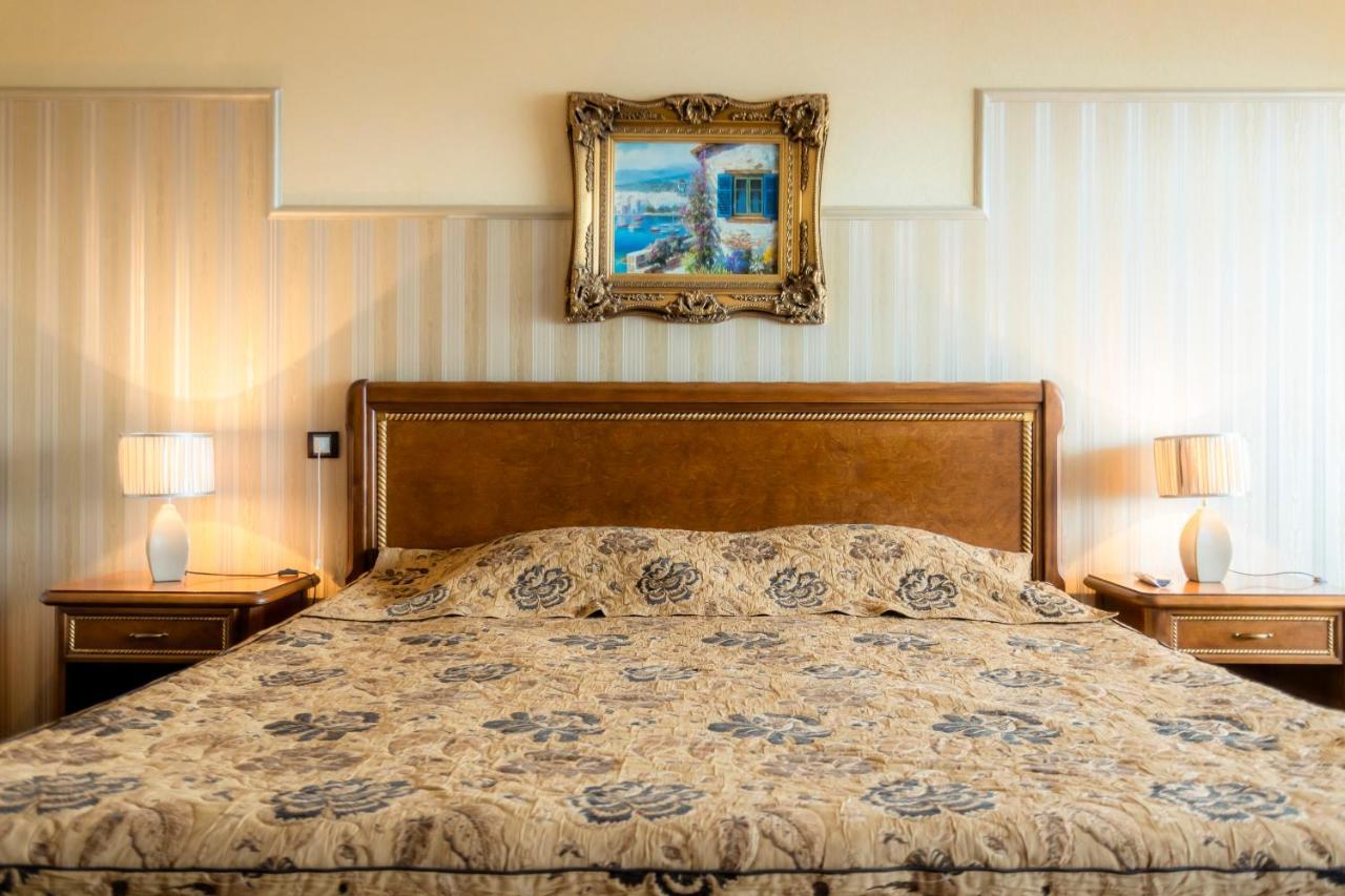 Hotel Palace Marina Dinevi Sveti Vlas Extérieur photo
