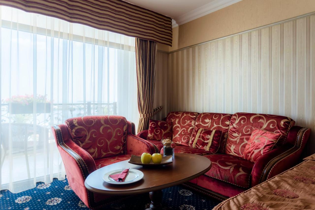 Hotel Palace Marina Dinevi Sveti Vlas Extérieur photo