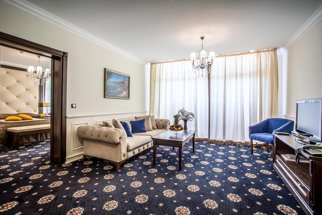 Hotel Palace Marina Dinevi Sveti Vlas Extérieur photo